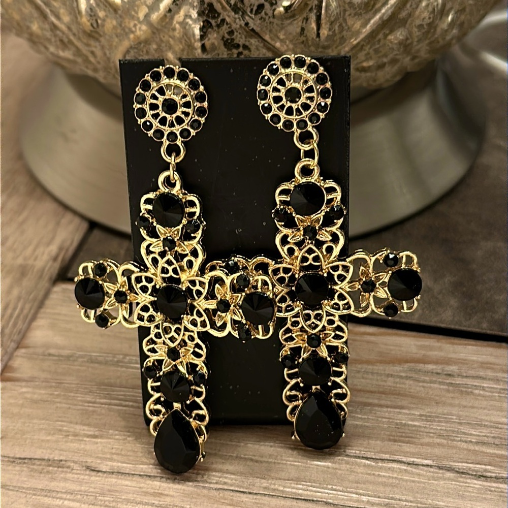 High End Gold Tone Cross Earrings.